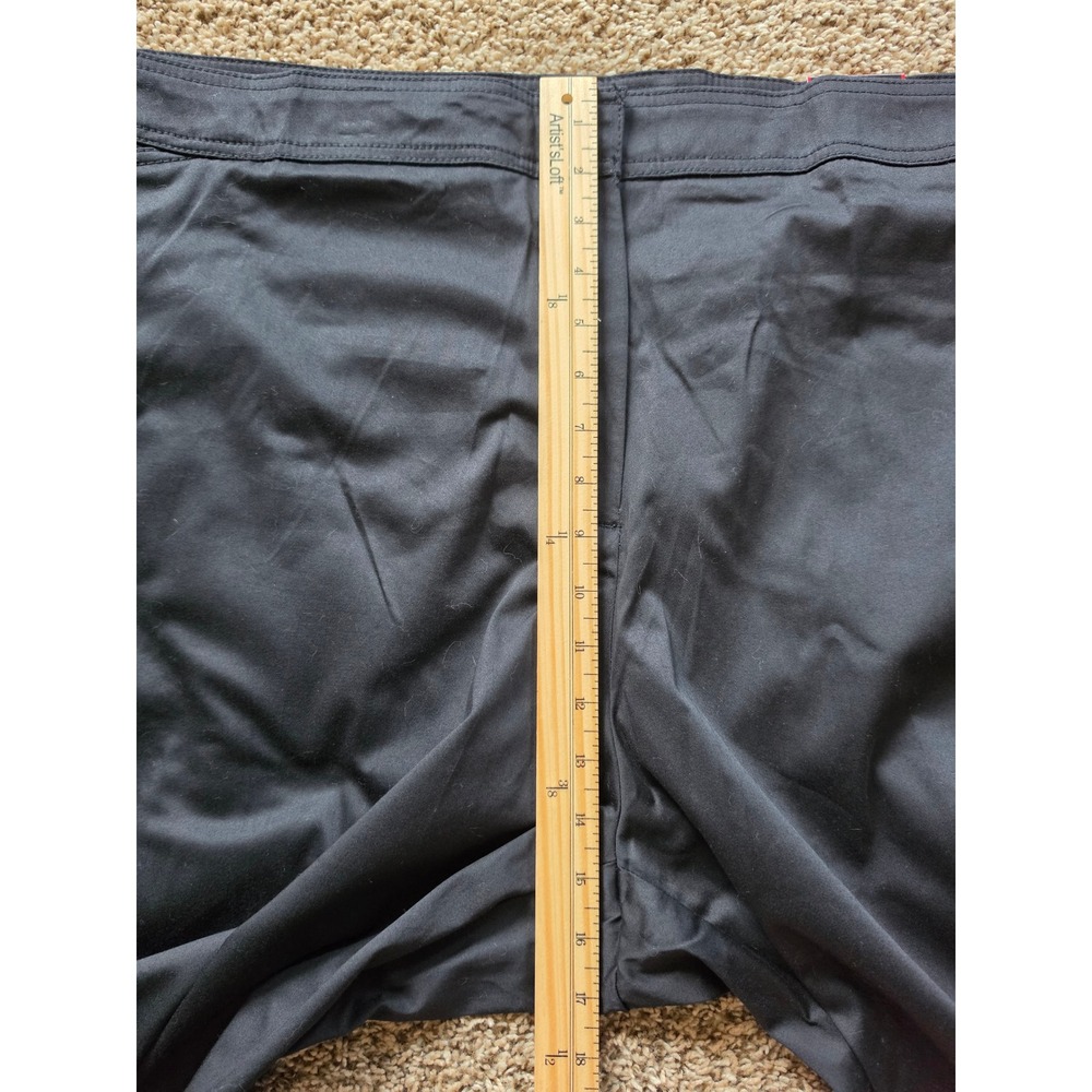 Avenue Sport Black Comfort Waist Stretch Capri Pants Plus Size 30 NWT - Picture 5 of 9